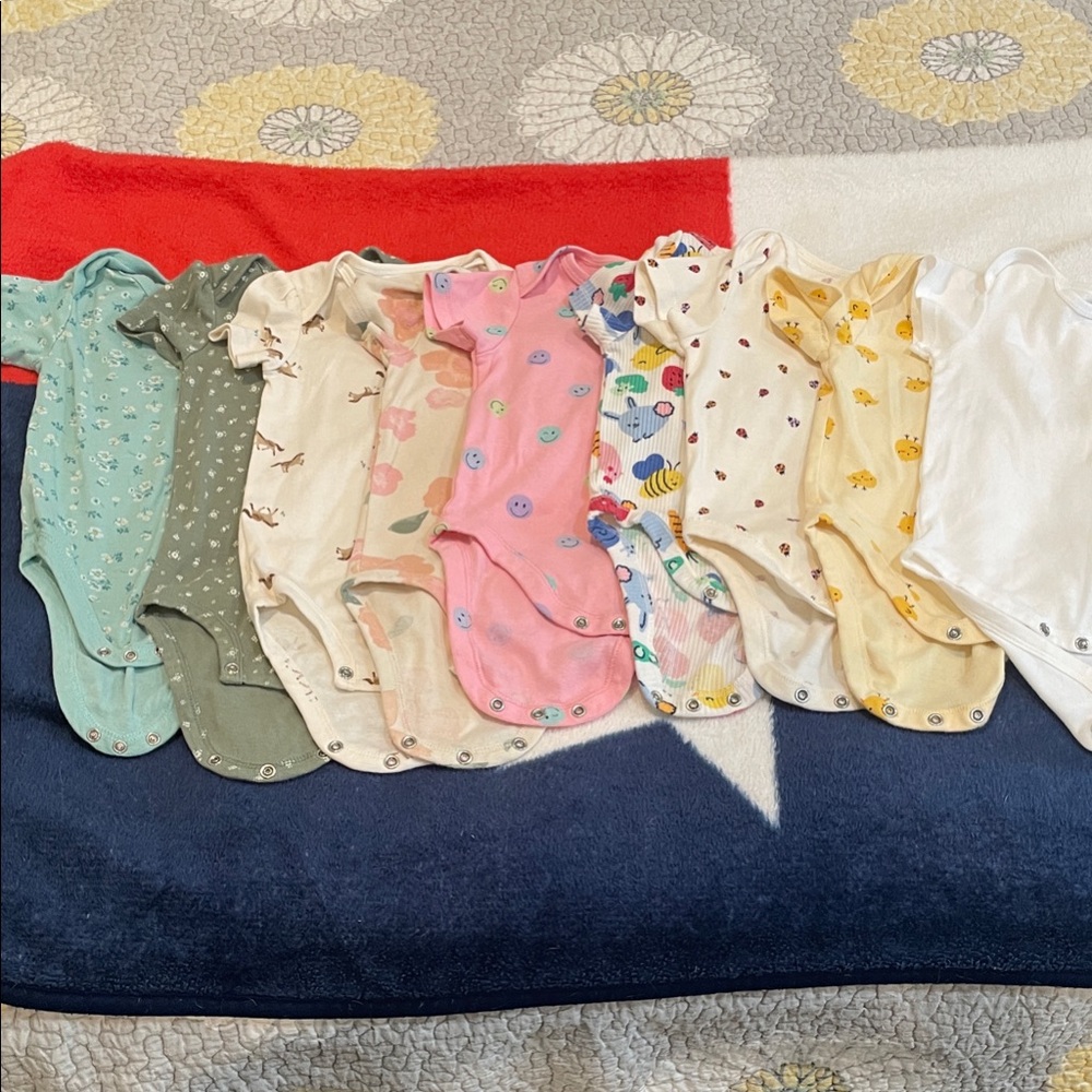 9 Colorful Baby Onesies Set 6-12 months Old Navy, Carter’s,Koalababy and Gerber